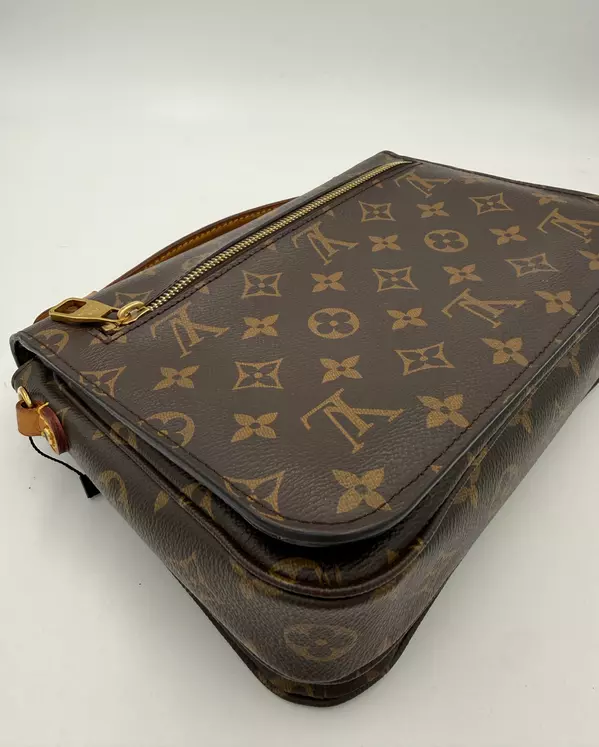 LOUIS VUITTON METIS Monogram Handbag thumbnail 10